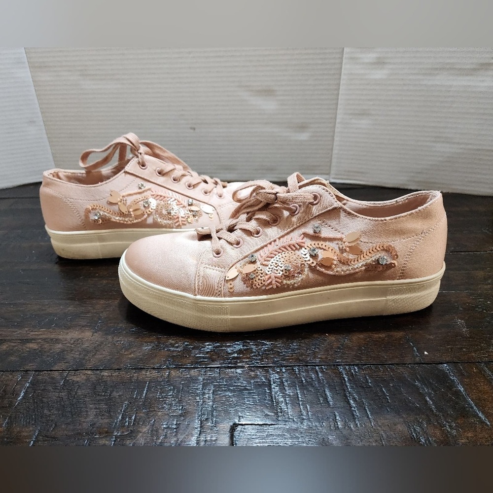 Madden Girl Astro pink jeweled and sequined Sneakers size 9.5 - Picture 5 of 11